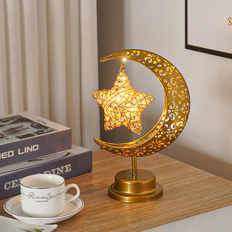 Iron Moon LED Lamp – Creative Modeling Light for Bedroom Decor