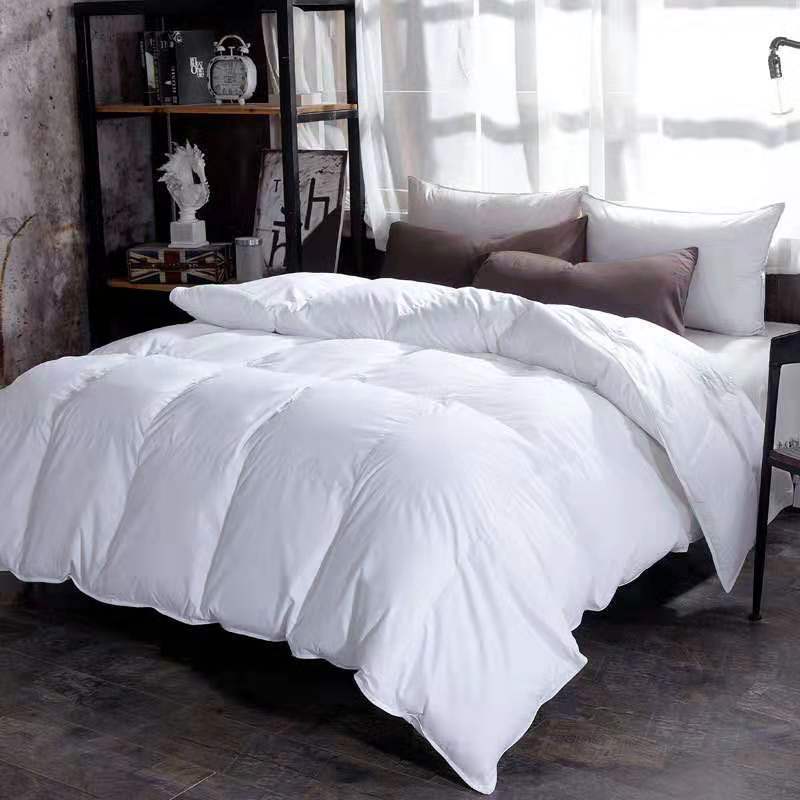 Goose Down Winter Duvet – Lightweight, Warm & Snuggly Comforter