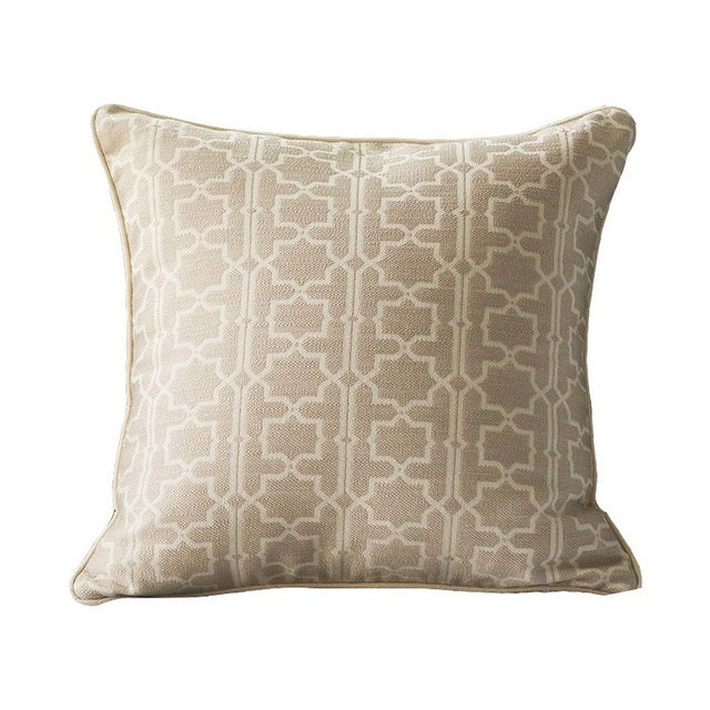 American-Style Throw Pillow – A Cozy Touch for Your Living Room