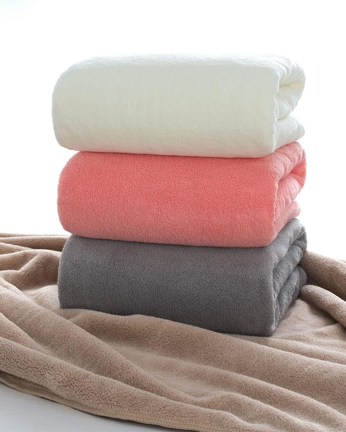 Towels 4-Piece Soft Microfiber Bath Towel Set Incredibly Absorbent Lightweight Quick Dry and Durable, 55" L X 27" W, 4 Pack Multicolour