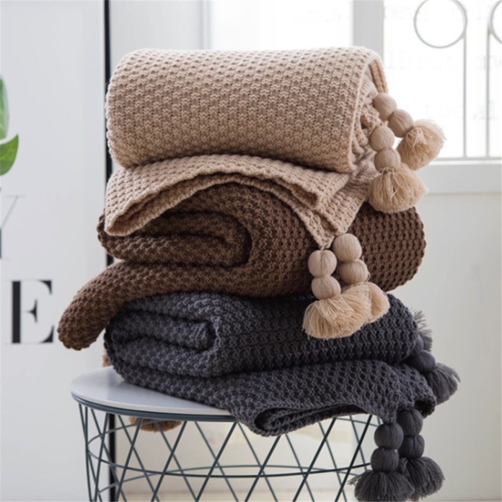 Fringed Knit Wool Blanket – Soft, Warm & Perfect for Lounging
