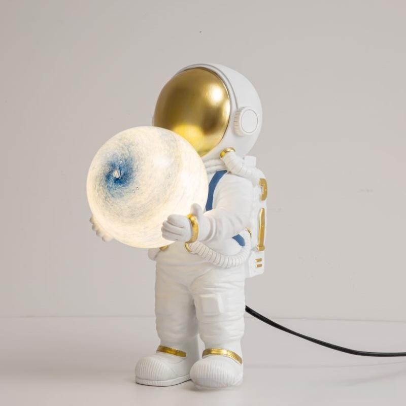 Astronaut Bedside Lamp – Creative Spaceman Night Light for Bedroom