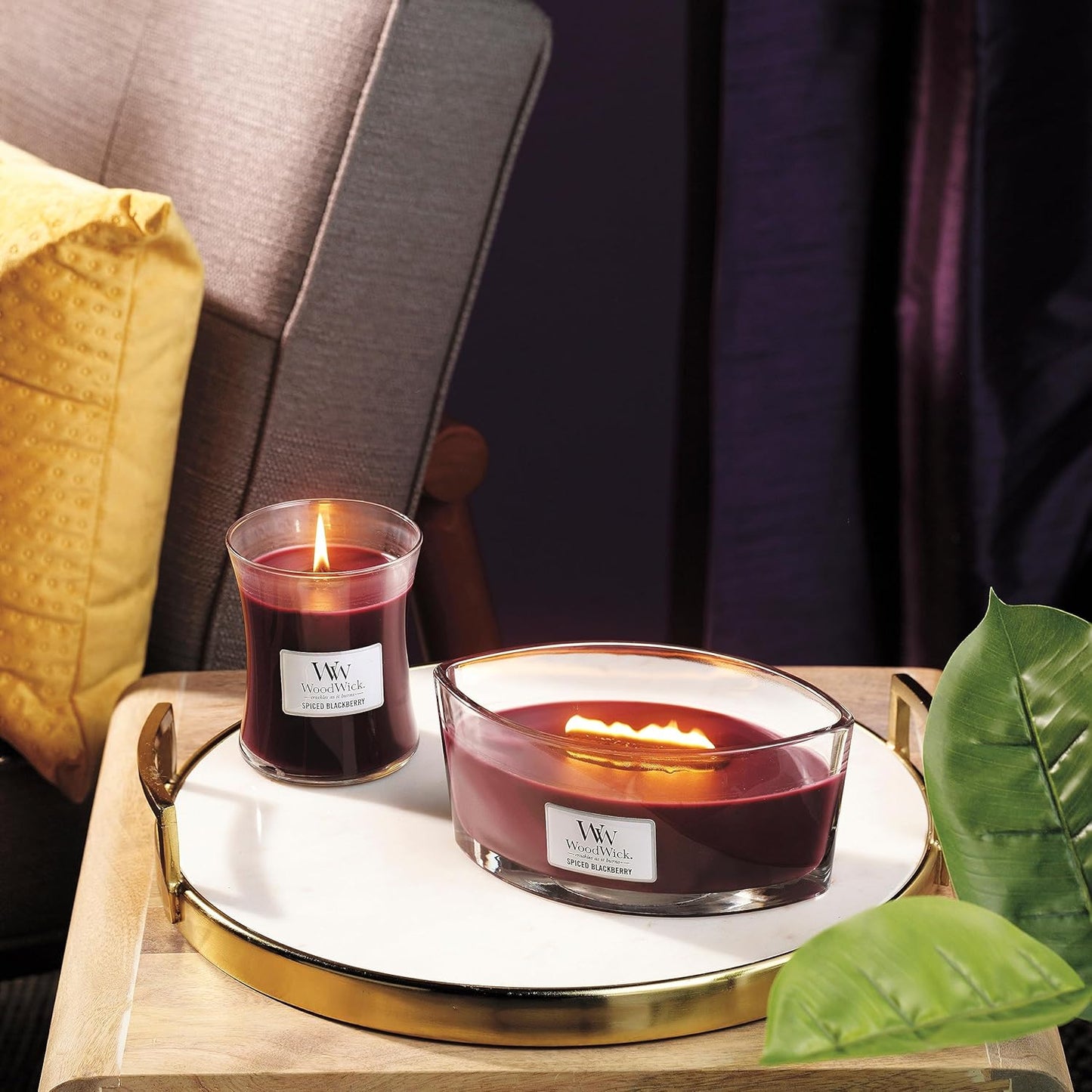 Medium Hourglass Scented Candle , Spiced Blackberry , with Crackling Wick , up to 60 Hours Burn Time