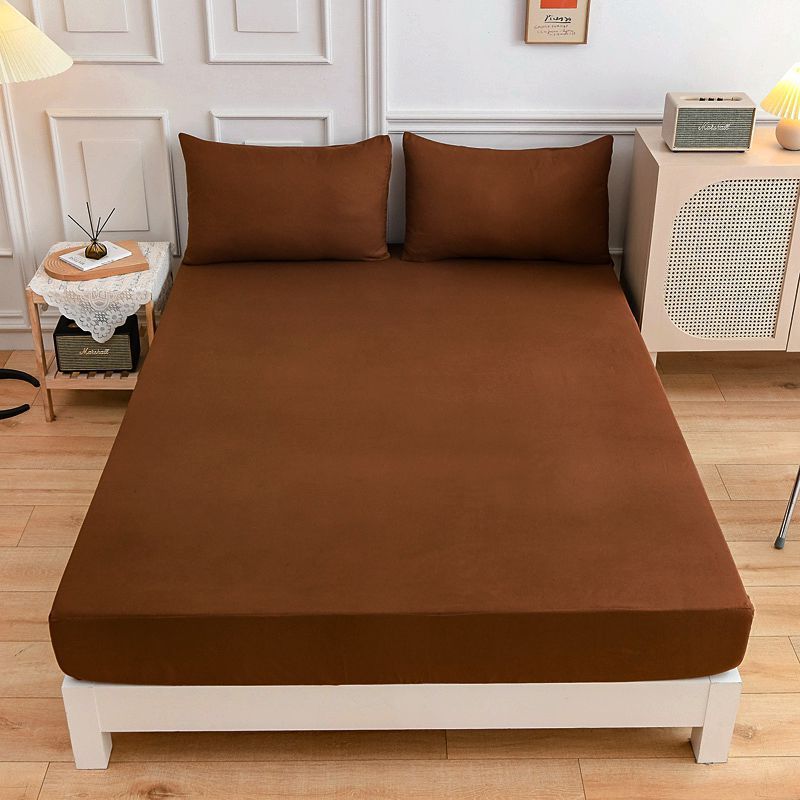 Stretch-Fit Dustproof Mattress Cover – Keeps Your Bed Fresh & Clean